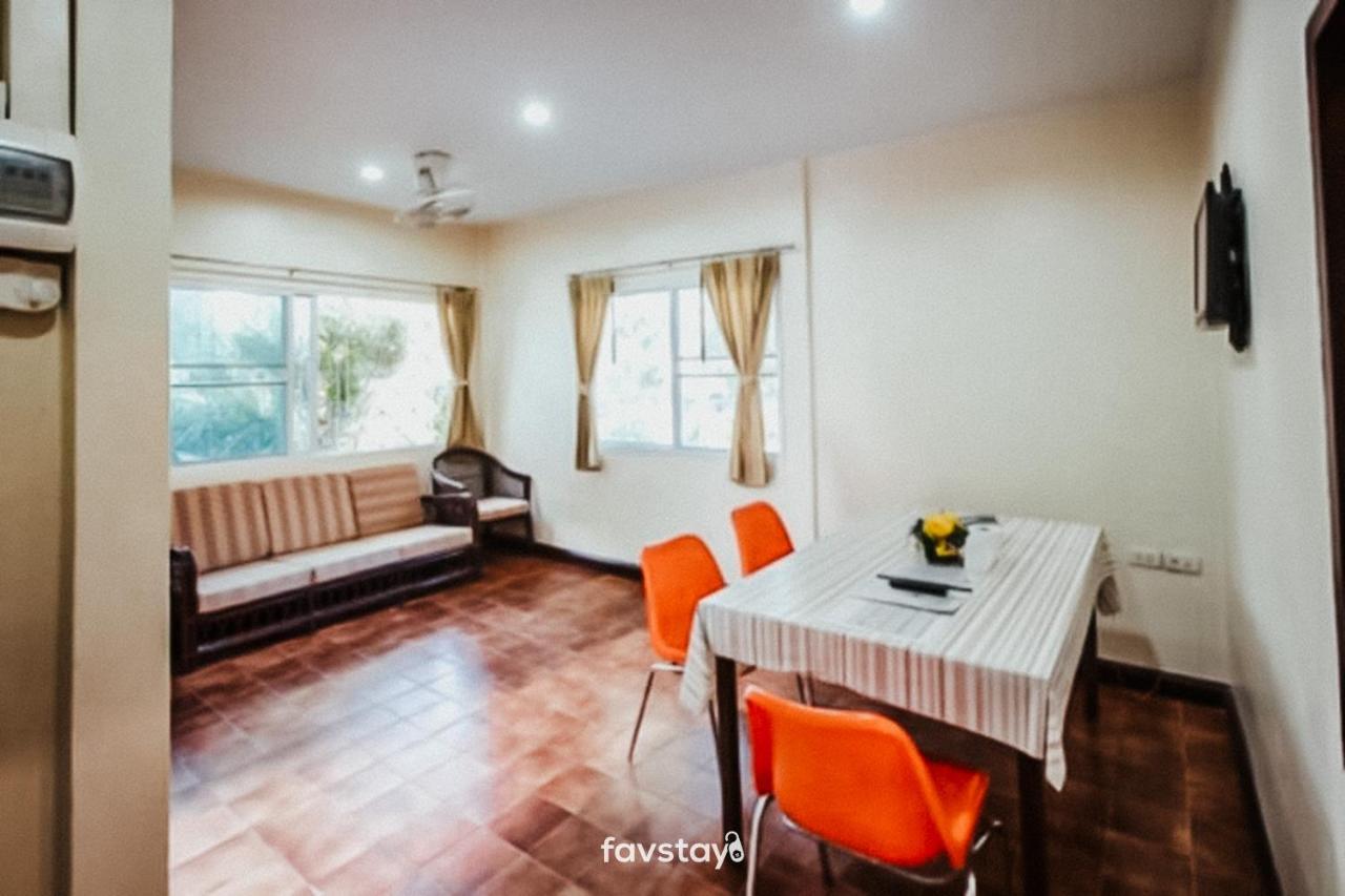 Twin Palms Suites And Residence Pattaya Exterior foto