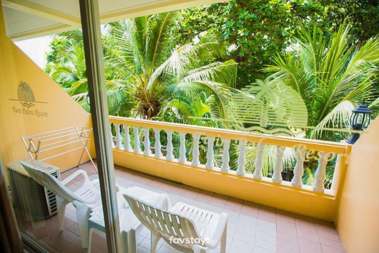 Twin Palms Suites And Residence Pattaya Exterior foto